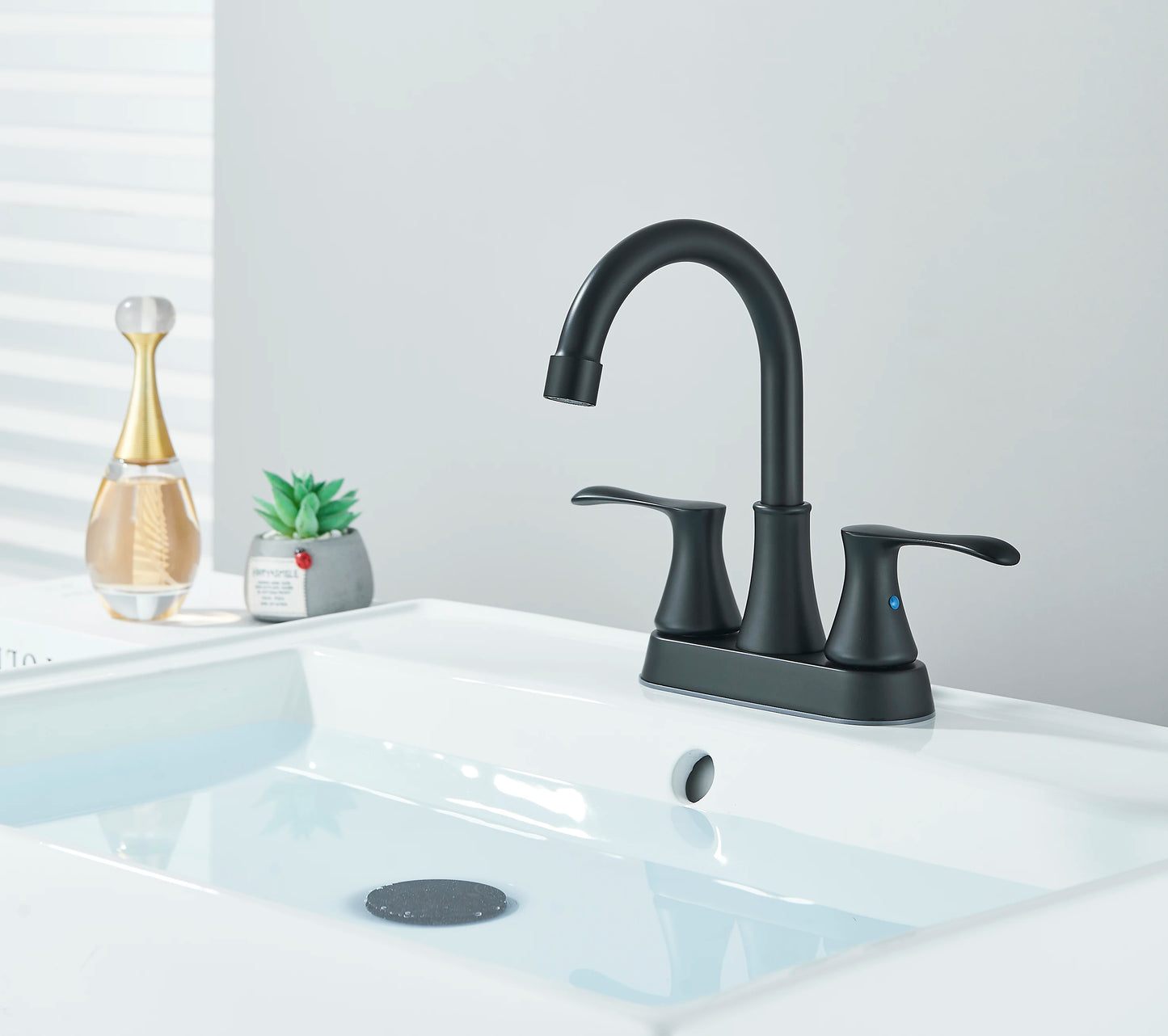 Black 4 Inch Center Set Vanity Faucet Two Handle Hot And Cold Water